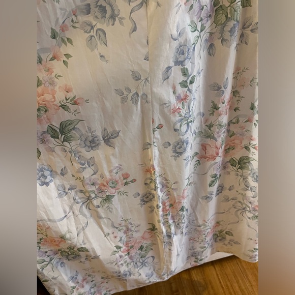 Selkie The Mrs Darcy Weekender Maxi Dress - Picture 7 of 8